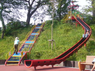 ���Ƃ��̍L��ɂ��邷�ׂ��