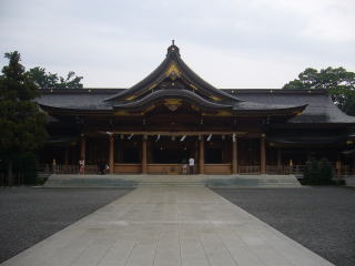 寒川神社の本殿